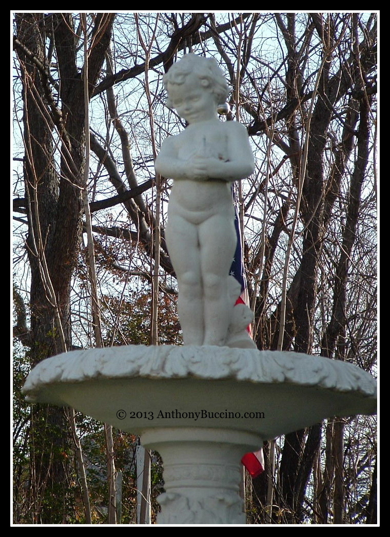 Statue of temptation!