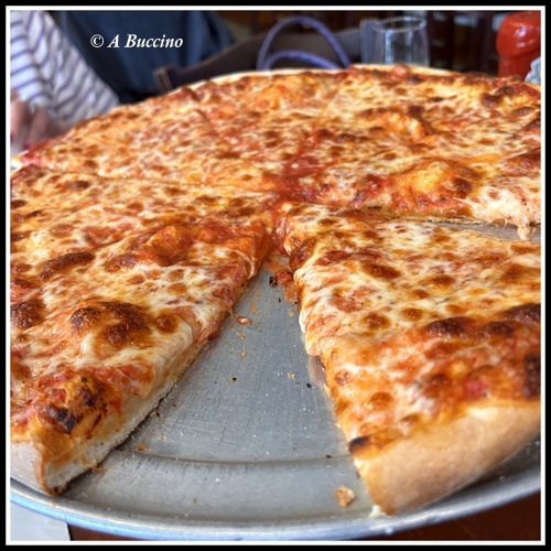 Cheese pizza at Town Pub, Bloomfiled NJ,  A Buccino, Anthonybuccino